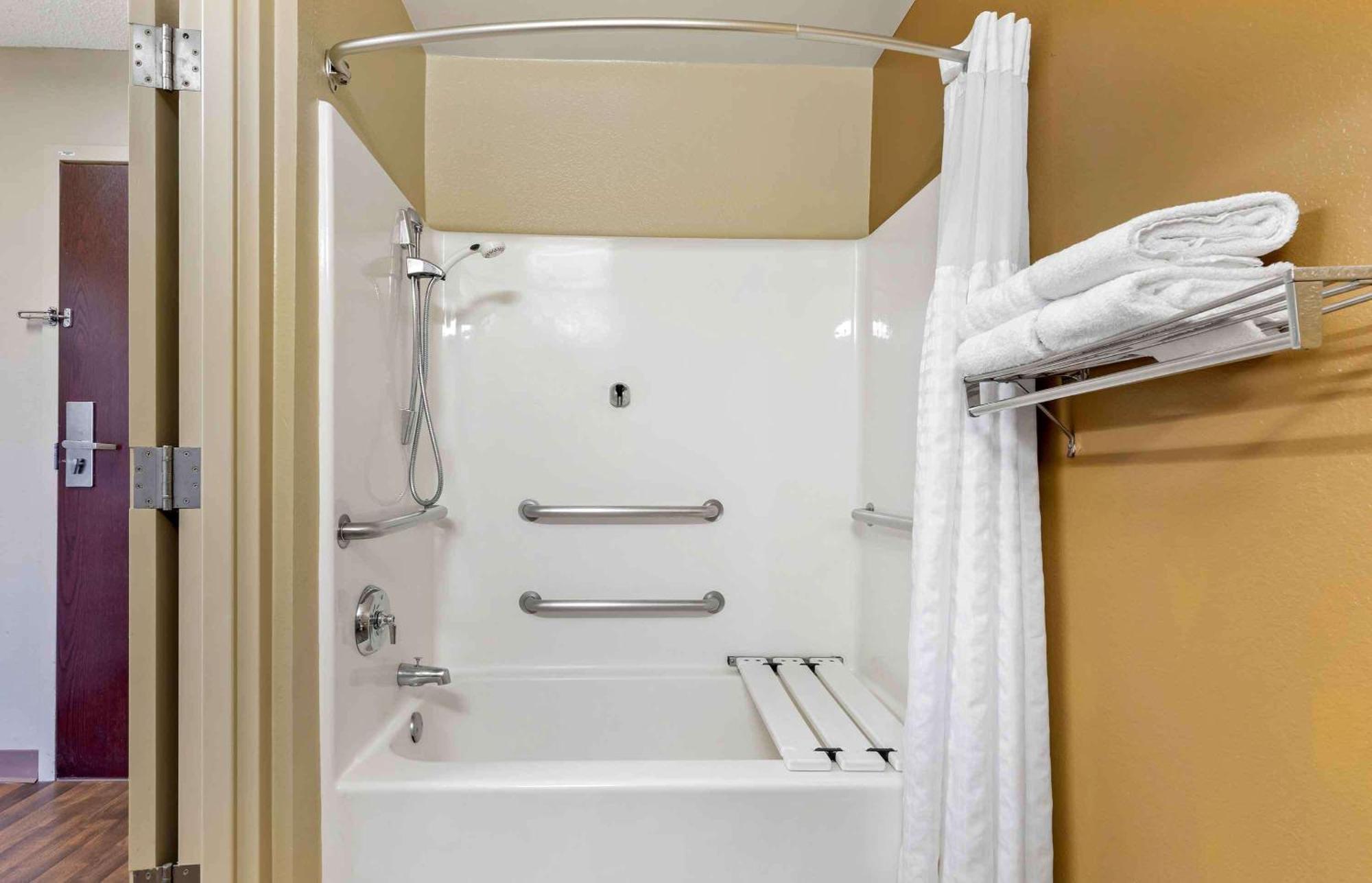 Extended Stay America Suites - Akron - Copley - East Exterior photo